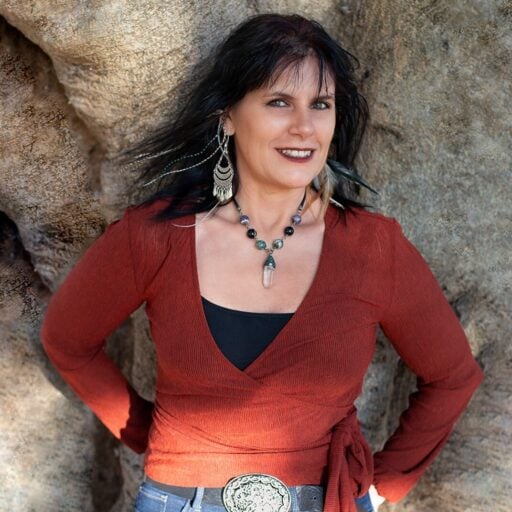 Donna Marie, Psychic Medium and Soul Guide at Psychic Twin Featherz